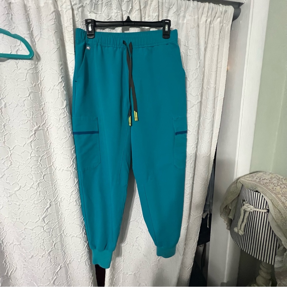 Figs Teal jogger pants with navy accents